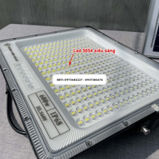 Đèn năng lượng mặt trời chống lóa mắt ngọc 600W New 2024 – Tấm pin mono