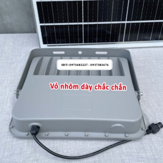 Đèn năng lượng mặt trời chống lóa mắt ngọc 1000W New 2025