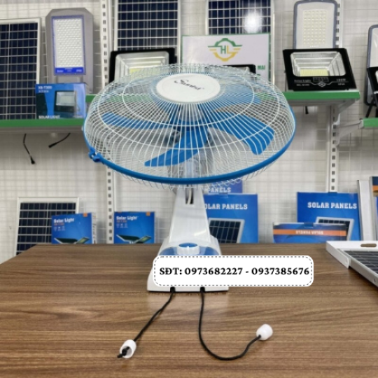 Quạt treo tường năng lượng mặt trời siêu mạnh | 2024