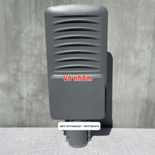 Đèn năng lượng mặt trời bàn chải mắt ngọc 500W – HLC500 -New 2024 – Tấm pin Mono sạc nhanh