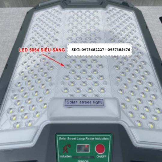 Đèn năng lượng mặt trời 1000w liền thể mắt ngọc mã HLT-1000