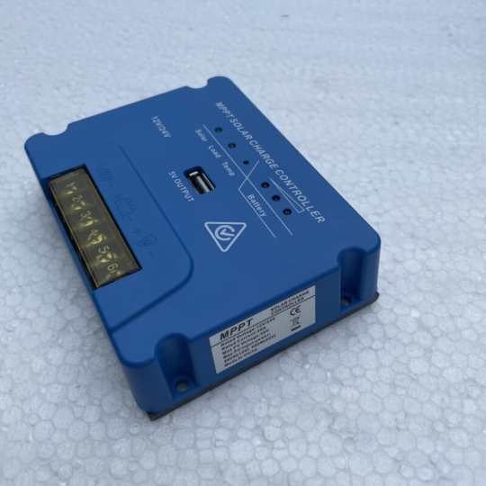 Sạc MPPT từ tấm pin mặt trời cho bình ắc quy 12V
