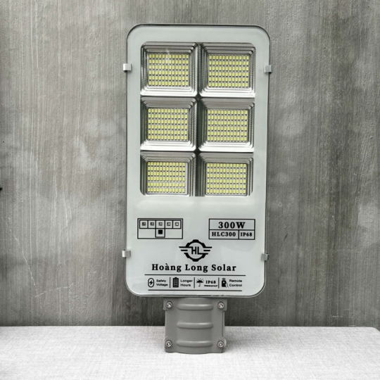 Đèn năng lượng mặt trời bàn chải 300W – HLC300 300W – New 2024 Tấm pin mono