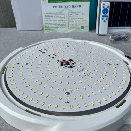 Đèn ốp trần năng lượng mặt trời 400w 3 màu ánh sáng | Mã HLO4003M Tấm pin mono