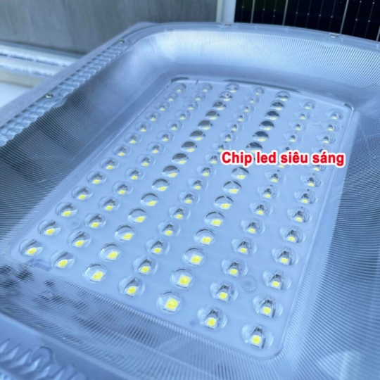 Đèn đường năng lượng mặt trời cao cấp 1500w CT-1500