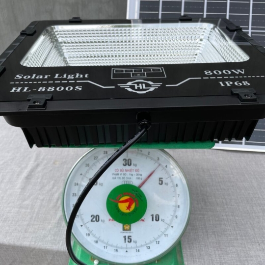 Đèn năng lượng mặt trời solar light 800w – HL-8800S New 2024 – Tấm pin mono
