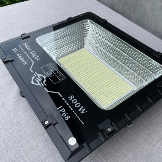 Đèn năng lượng mặt trời solar light 800w – HL-8800S New 2024 – Tấm pin mono