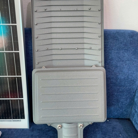 Đèn năng lượng mặt trời công trình cao cấp 1000w HLC1000
